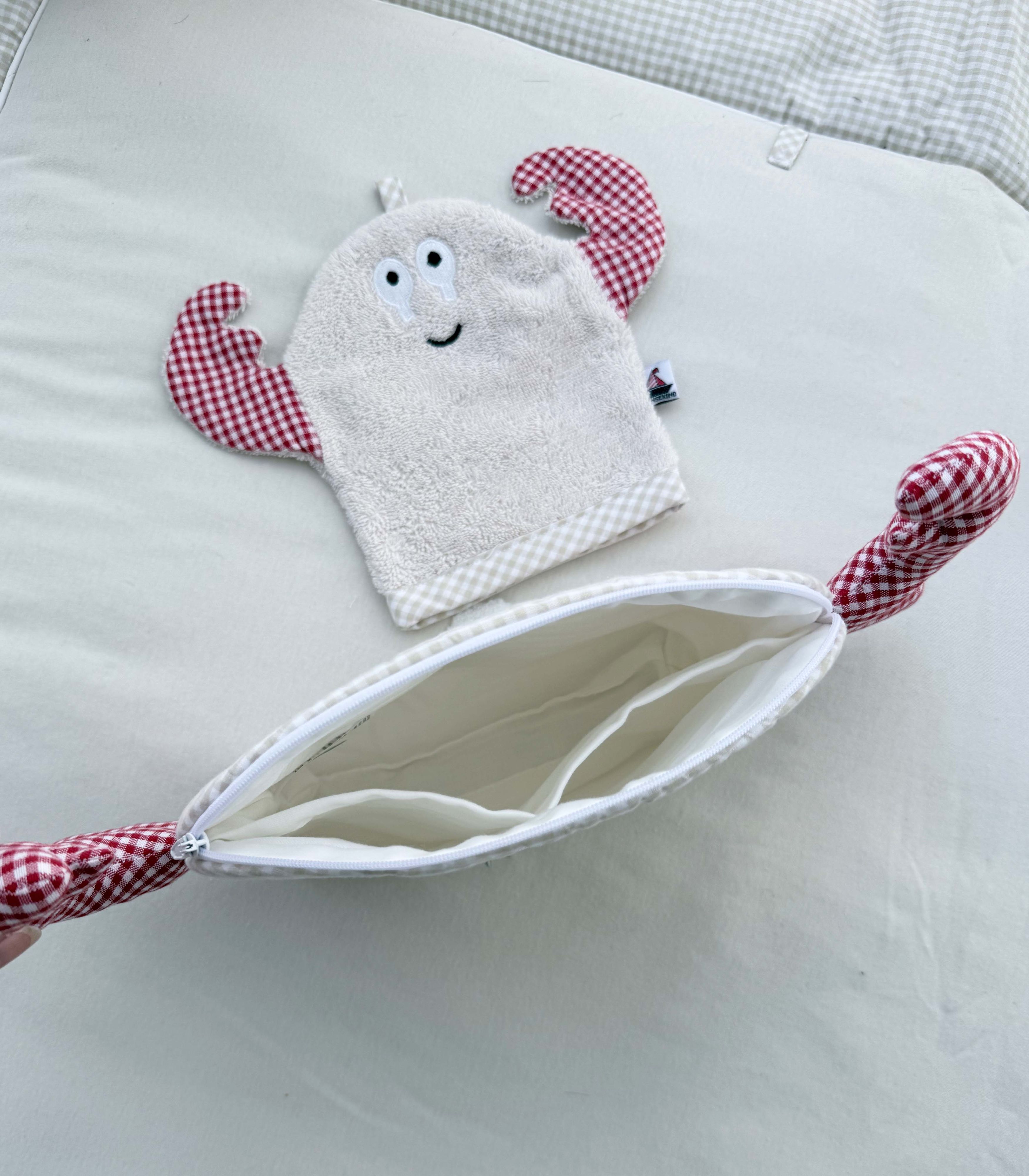 Kinder Kulturtasche Krabbe | Kulturbeutel für Kinder aus OEKO-TEX® Standard 100 | Hansekind