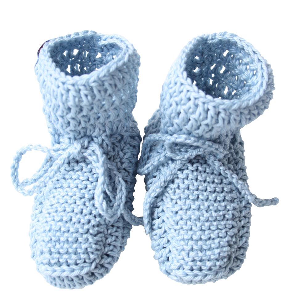 Strickschuhe für Babys hellblau, handgestrickt