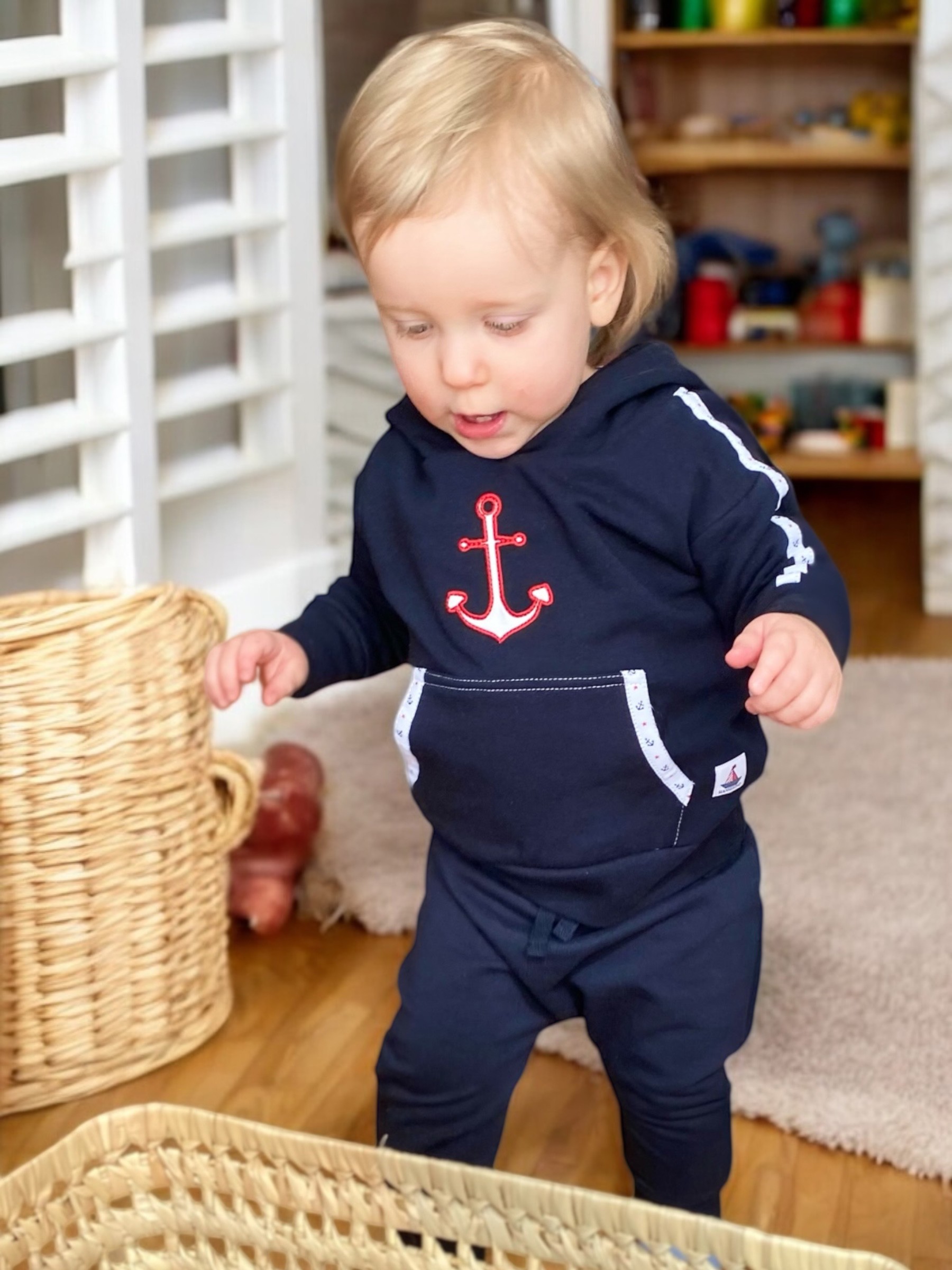 Kap.Sweat-Shirt navy, mit Ankerstickerei 98-104