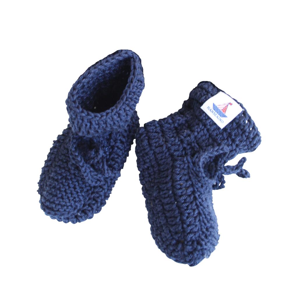 Strickschuhe für Babys navy, handgestrickt