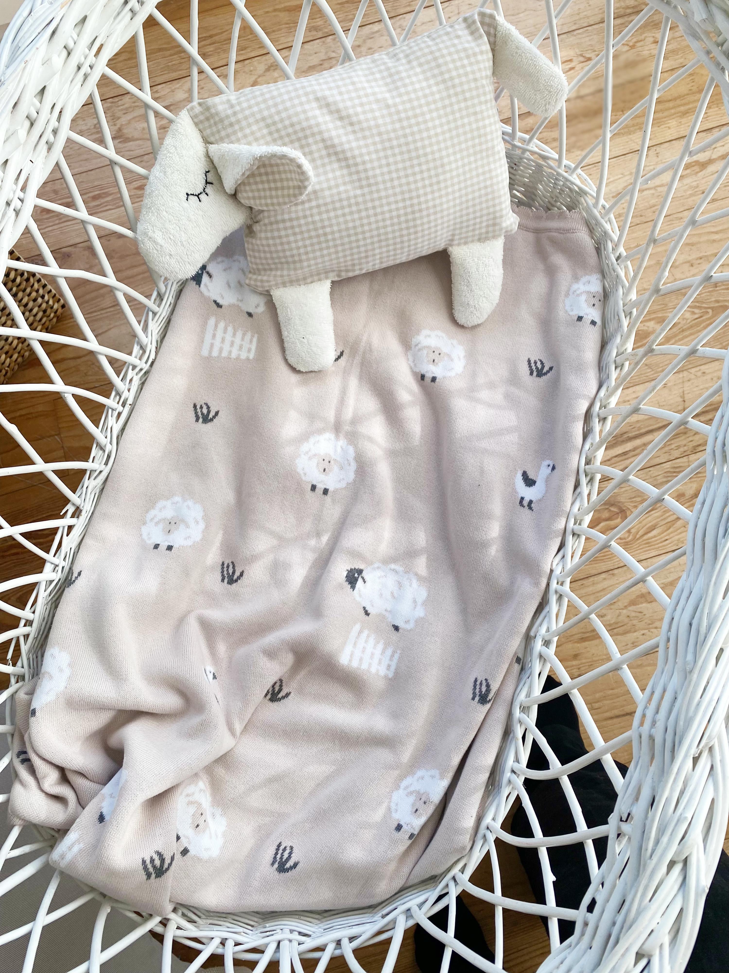 Baby Strickdecke Schafe Sand aus Baumwolle unisex| Hansekind